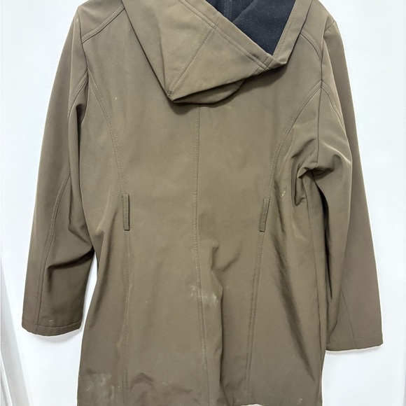 Lightweight Minimalist Jacket - Picture 5 of 5